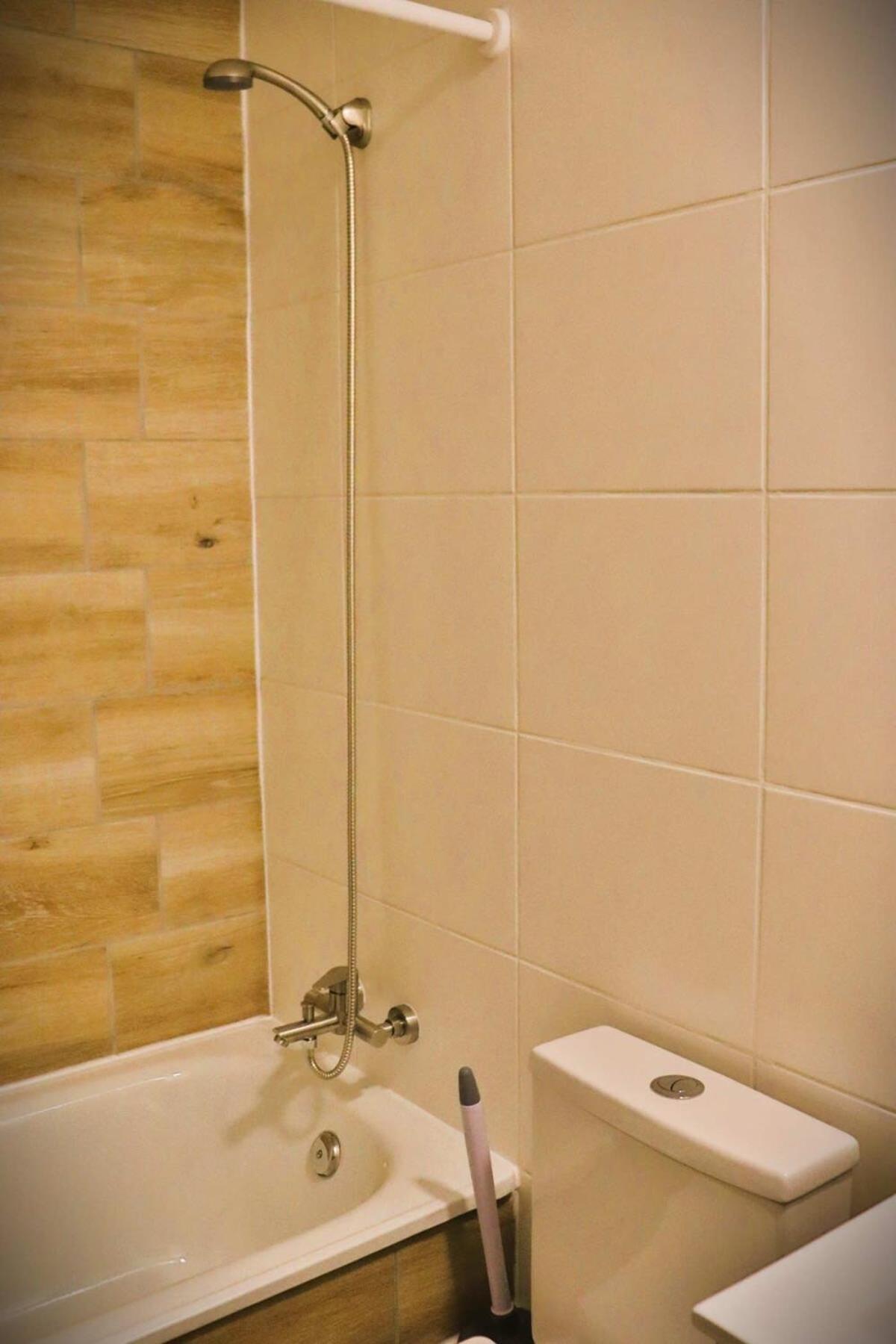 Hom L Aire A Metro Parque Bustamante Apartment